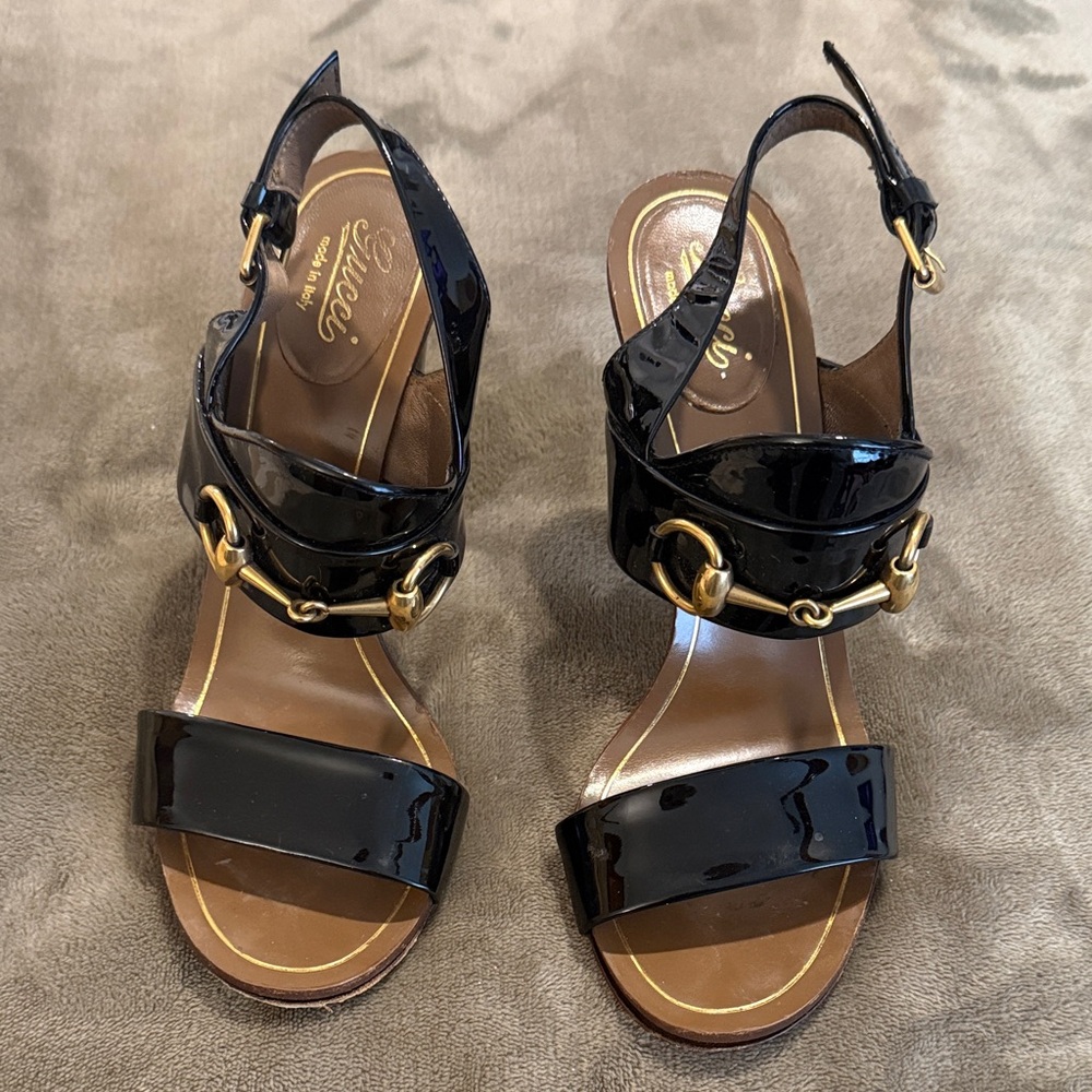 Gucci Black Patent Leather Sandals with Gold Accents